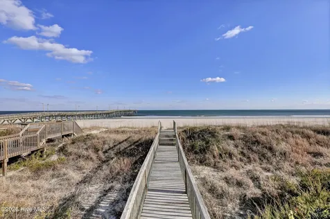 809 B Ocean Boulevard Holly Ridge NC 28445
