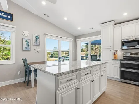 7028 Archers Creek Drive Emerald Isle NC 28594