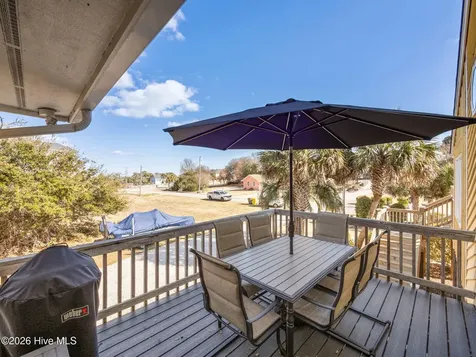 7028 Archers Creek Drive Emerald Isle NC 28594