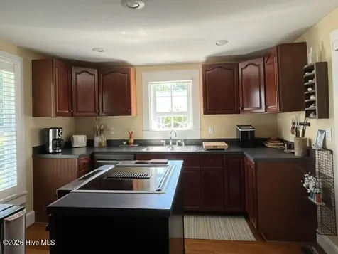 707 Mcmullan Avenue Edenton NC 27932