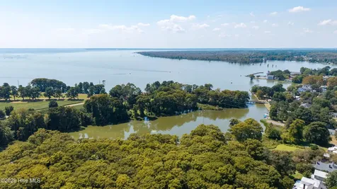 707 Mcmullan Avenue Edenton NC 27932