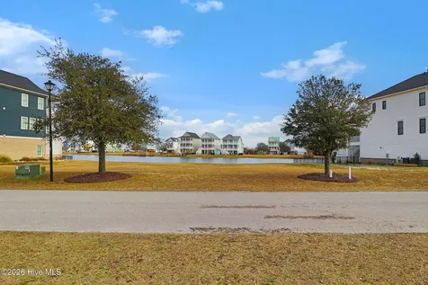 606 Cannonsgate Drive Newport NC 28570