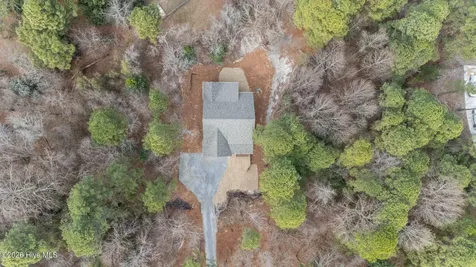 148 Cardinal Lane Seven Lakes NC 27376