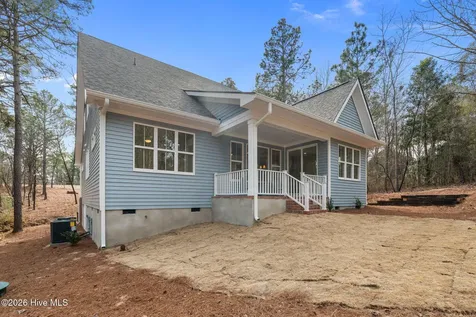 148 Cardinal Lane Seven Lakes NC 27376