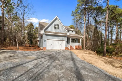148 Cardinal Lane Seven Lakes NC 27376