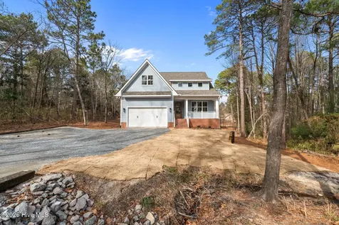 148 Cardinal Lane Seven Lakes NC 27376