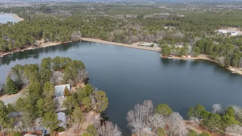 148 Cardinal Lane Seven Lakes NC 27376