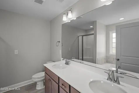 2325 Rhinestone Drive Winterville NC 28590