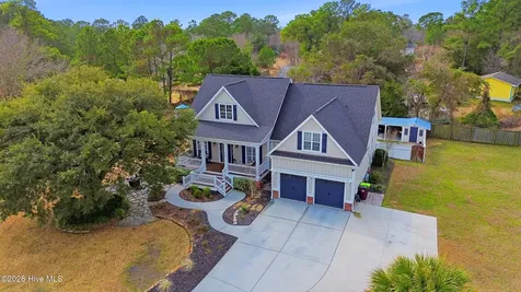 100 Cove Side Lane Hampstead NC 28443