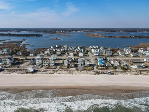 6910 12th Avenue North Topsail Beach NC 28460