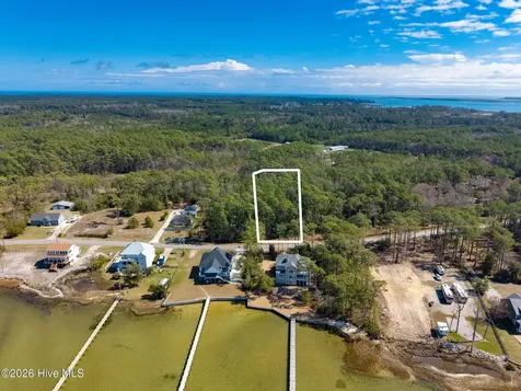 975 Crow Hill Road Beaufort NC 28516