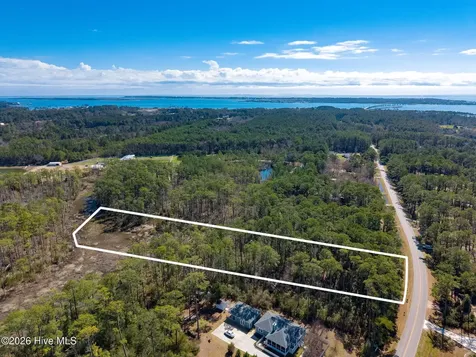 975 Crow Hill Road Beaufort NC 28516