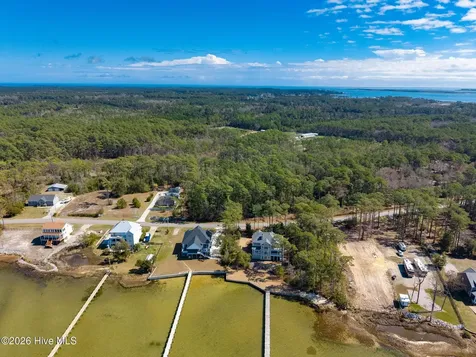 975 Crow Hill Road Beaufort NC 28516