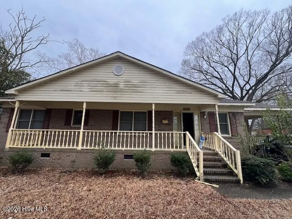 413 W Church Street Williamston NC 27892