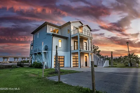 113 Diamond Point Court Surf City NC 28445