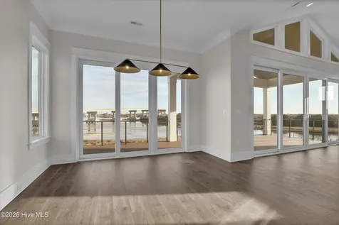 113 Diamond Point Court Surf City NC 28445