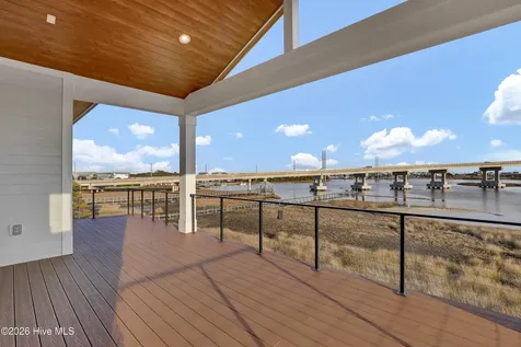 113 Diamond Point Court Surf City NC 28445