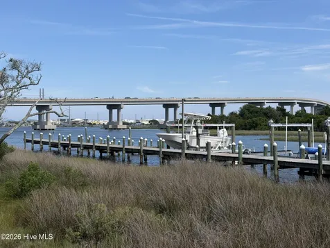 113 Diamond Point Court Surf City NC 28445