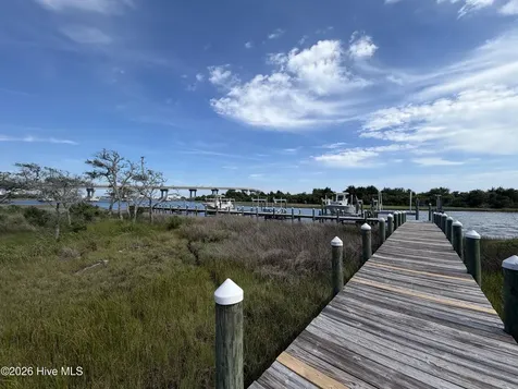 113 Diamond Point Court Surf City NC 28445