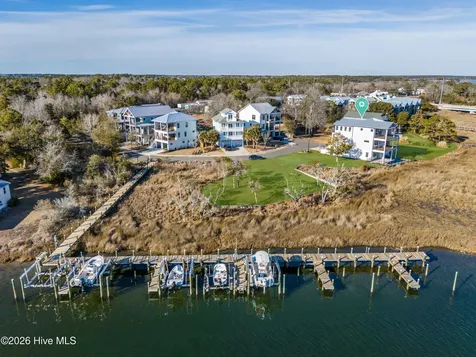 113 Diamond Point Court Surf City NC 28445