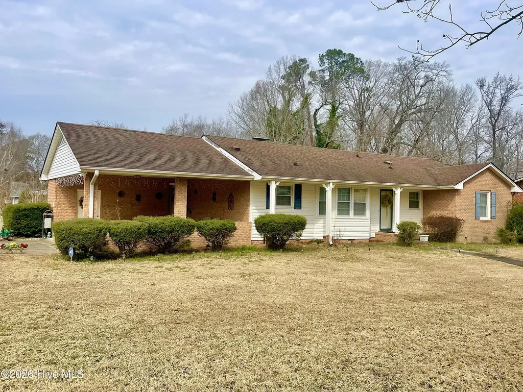 201 Pecan Drive Elizabethtown NC 28337