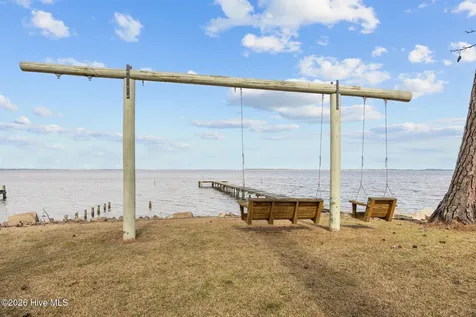 598 Ellis Cove Road Belhaven NC 27810