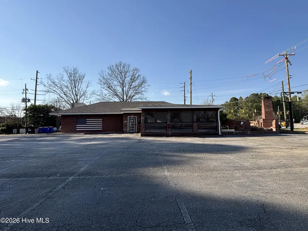 1475 W Market Street Smithfield NC 27577