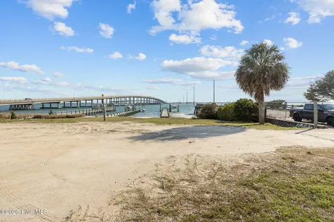 2315 Evans Street Morehead City NC 28557