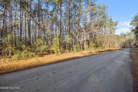 122 Headwaters Drive Oriental NC 28571