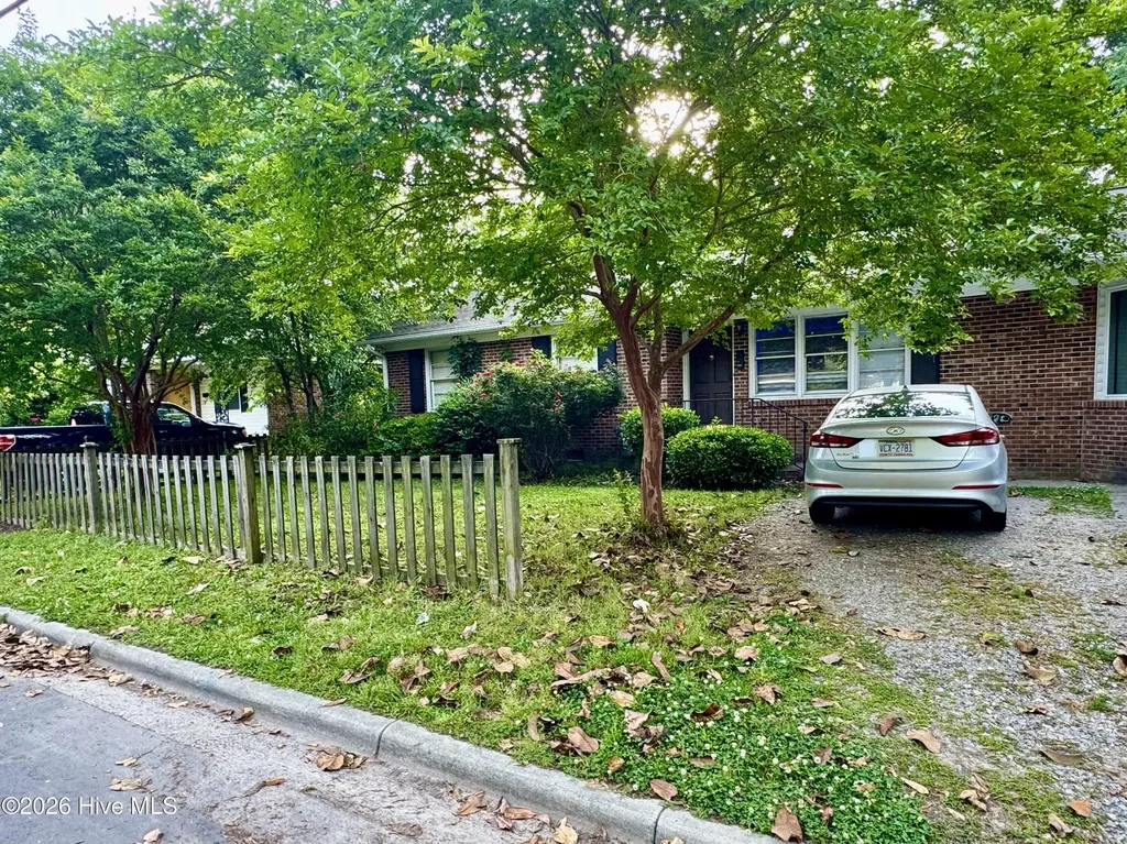 102 N Meade Street Greenville NC 27858