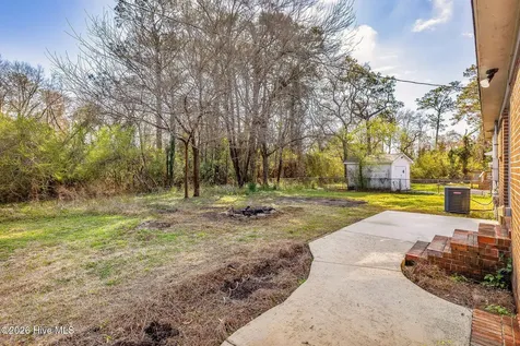 5017 Ilex Drive Wilmington NC 28412