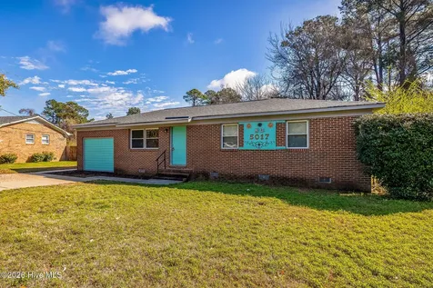 5017 Ilex Drive Wilmington NC 28412