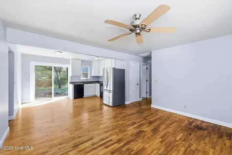 5017 Ilex Drive Wilmington NC 28412