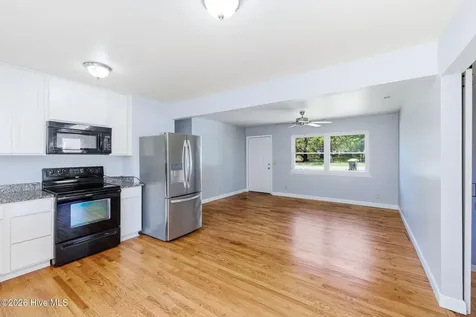 5017 Ilex Drive Wilmington NC 28412
