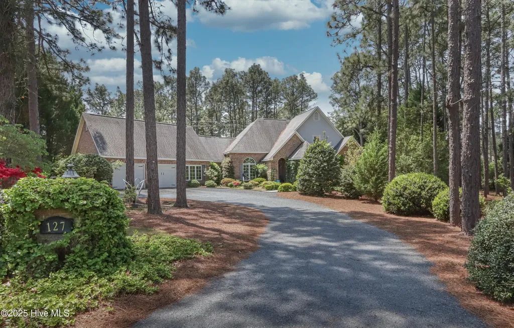 127 Sakonnet Trail Pinehurst NC 28374