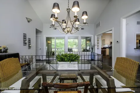 302 Plantation Drive New Bern NC 28562
