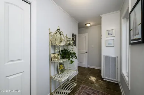 302 Plantation Drive New Bern NC 28562