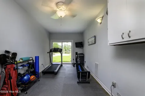 302 Plantation Drive New Bern NC 28562