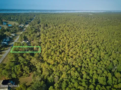 2000 Caracara Drive New Bern NC 28560