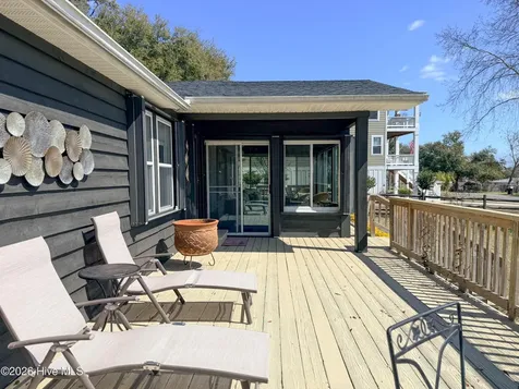 1676 Kings Landing Road Hampstead NC 28443