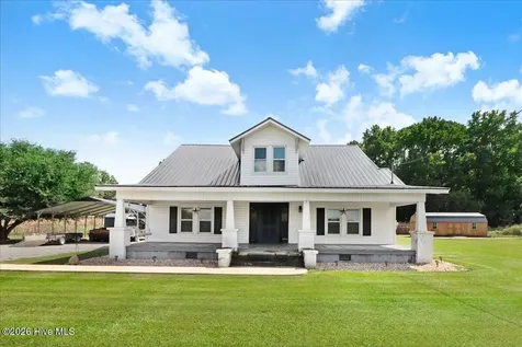 2912 W Nc Highway 55 Mount Olive NC 28365