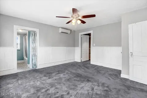 2912 W Nc Highway 55 Mount Olive NC 28365