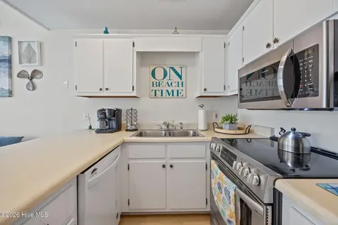 9 Bermuda Landing Place North Topsail Beach NC 28460