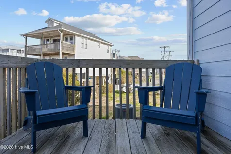 9 Bermuda Landing Place North Topsail Beach NC 28460