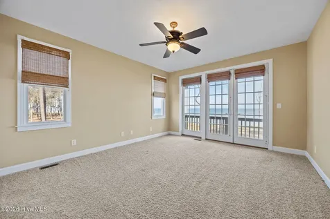486 Sandy Point Drive Beaufort NC 28516