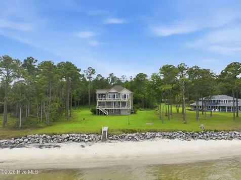 486 Sandy Point Drive Beaufort NC 28516