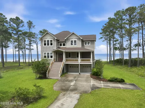 486 Sandy Point Drive Beaufort NC 28516