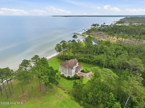 486 Sandy Point Drive Beaufort NC 28516