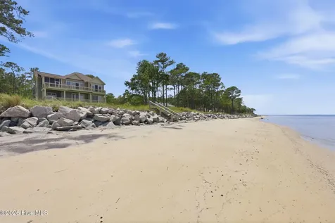 486 Sandy Point Drive Beaufort NC 28516