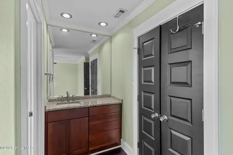 8711 Plantation Drive Emerald Isle NC 28594